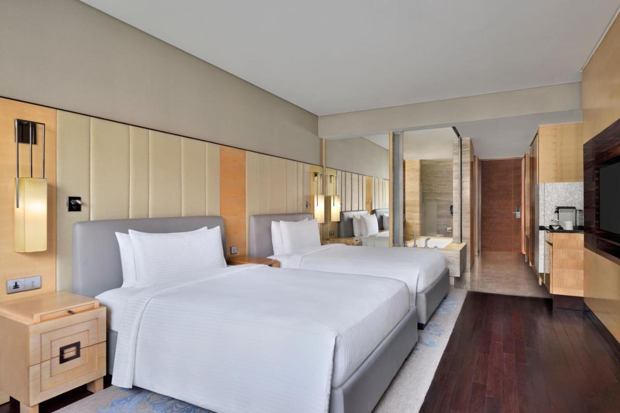 JW Marriott Hotel New Delhi Aerocity Kültér fotó Deluxe Room