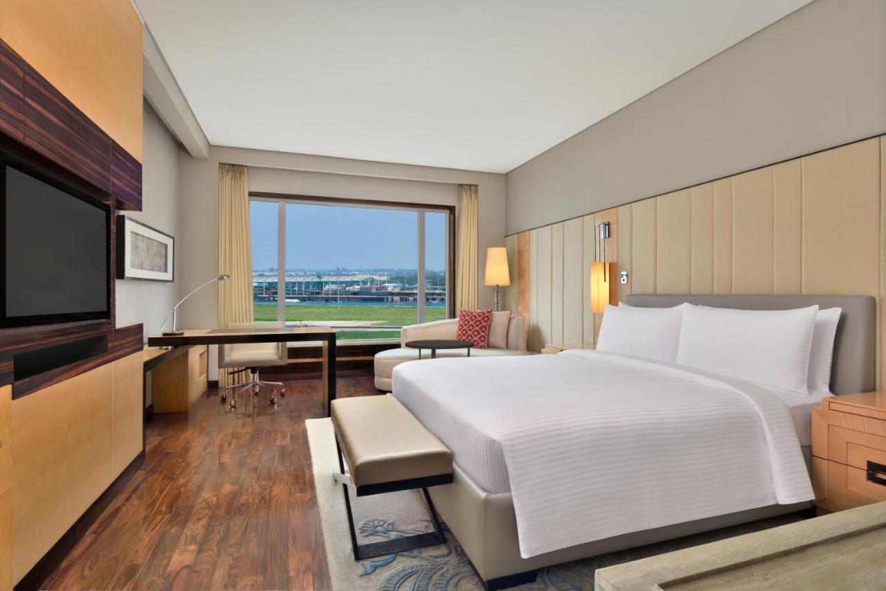 JW Marriott Hotel New Delhi Aerocity Kültér fotó Deluxe Room