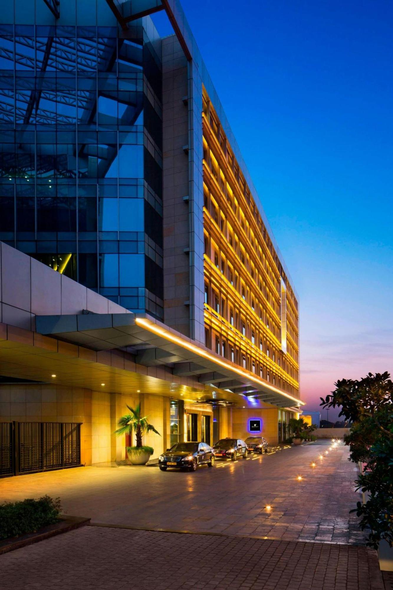 JW Marriott Hotel New Delhi Aerocity Kültér fotó The Park, New Delhi